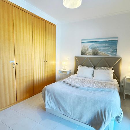 Vista Das Ondas Olhos De Agua Apartment Exterior photo