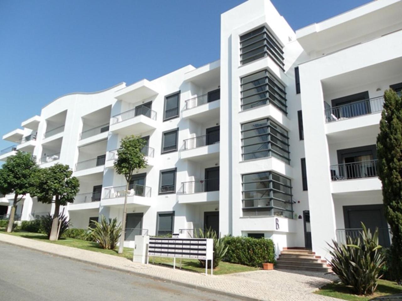 Vista Das Ondas Olhos De Agua Apartment Exterior photo